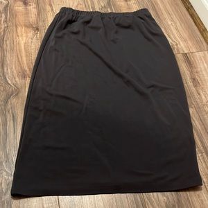 Nuggles 27 inch skirt